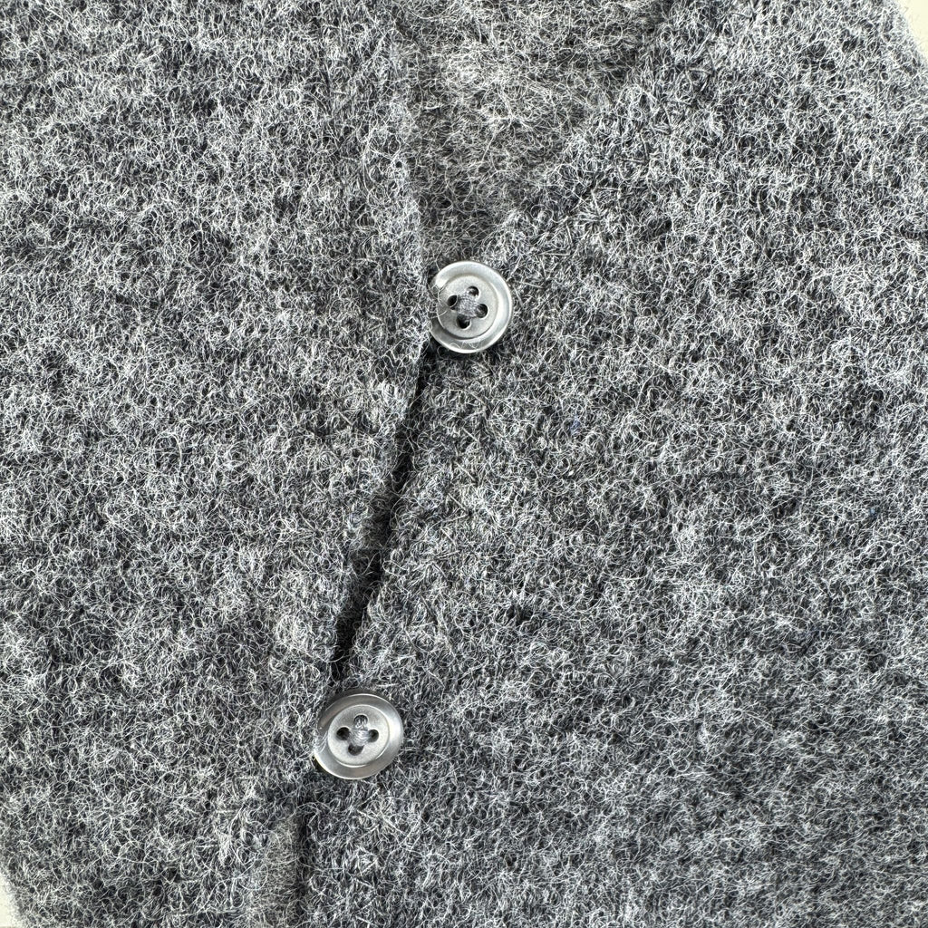 Cardigan with two buttons made of jersey-knit fleece wool (grey)